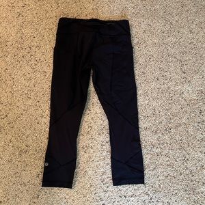 Lululemon cropped leggings size 6